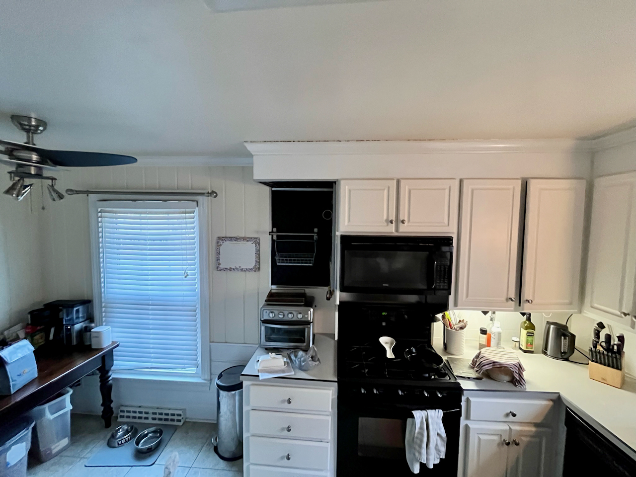 Mismatched cabinets, limited counter space